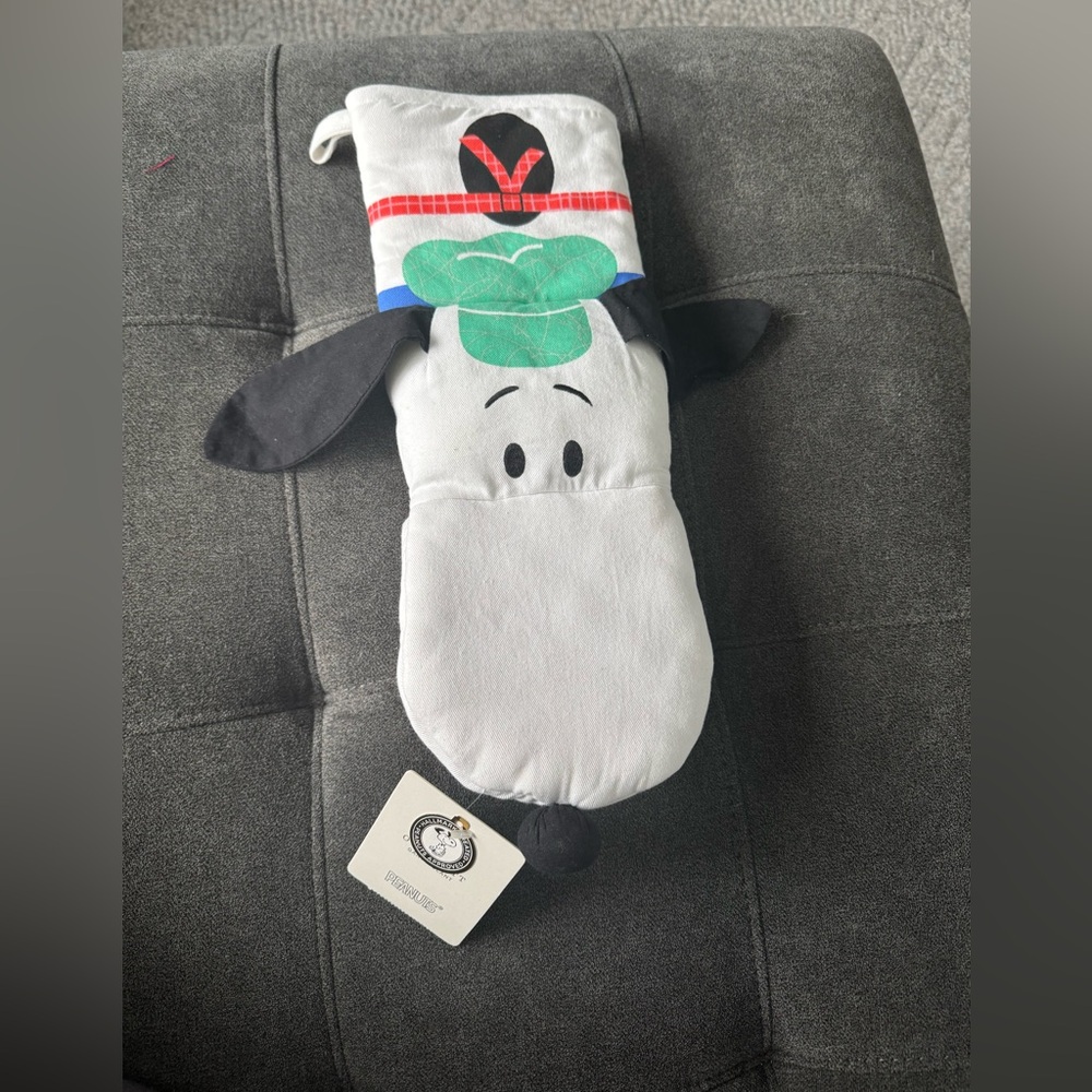 Snoopy Oven Mit NWT